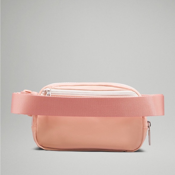 lululemon athletica Bags Nwt Lululemon Everywhere Belt Bag Melon